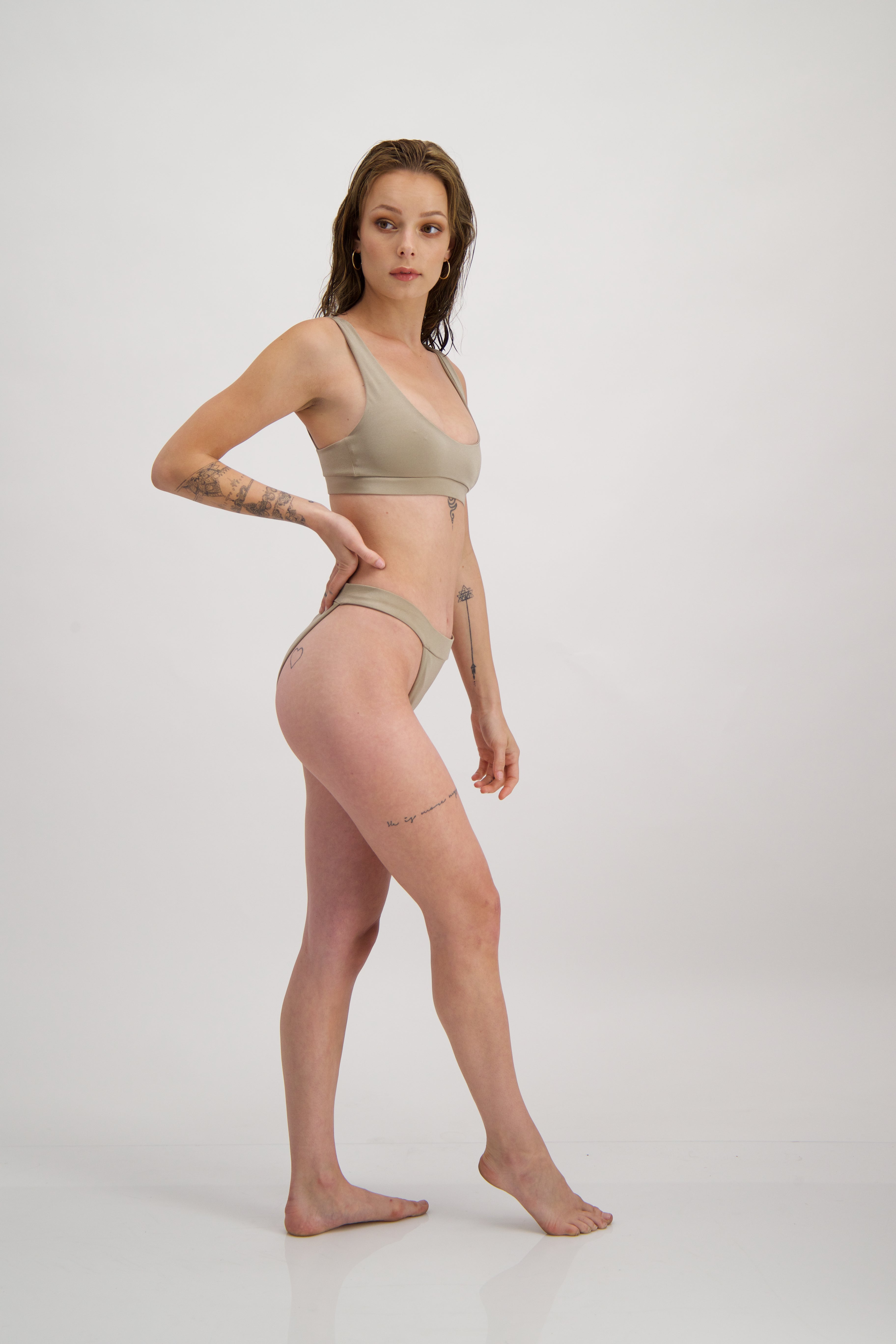 Iris bikini bottom 2.0 in Gold – Lily Label